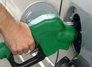 Benzine indirim geldi