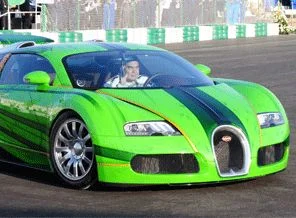 Berdimuhamedov 'Volkicar' ile asfaltı ağlattı