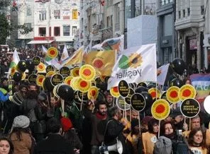 Beyoğlu'nda nükleer protesto!