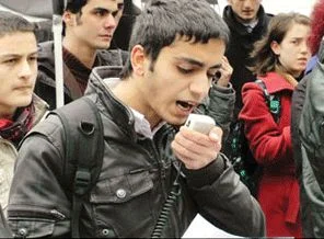 Boykot edince okuldan atıldı!