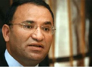Bozdağ: CHP rahatsızlık sebebini açıklasın