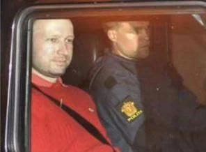 Breivik katliamını savunacak