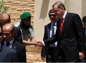 Cuma namazını Riyad'da kıldı