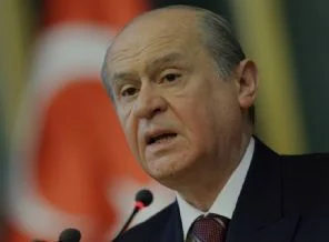 'Cuma'ya gitmez ,kitap okumaz ,Seda Sayan İzler'