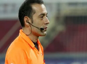 Cüneyt Çakır Terry'yi oyundan attı