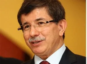 Davutoğlu, Ban ile telefonla görüştü