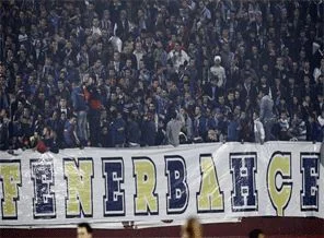 Devler gerildi, Aslan kazandı!