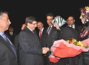 Dışişleri Bakanı Davutoğlu, Sivas'ta