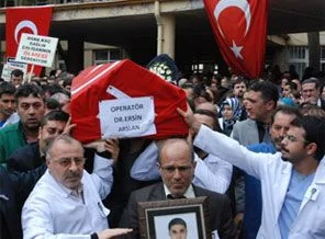 Doktorlardan protesto