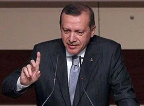 Erdoğan 3 bin kişinin önünde ders verdi