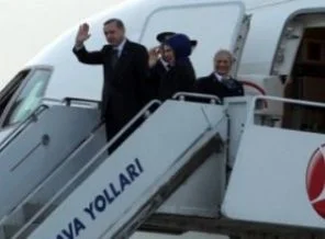 Erdoğan Türkiye'ye döndü
