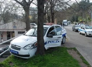 Ereğli'de kaza: 2'si polis 3 yaralı