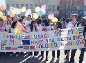 Gençlerden ırkçılığa karşı eylem