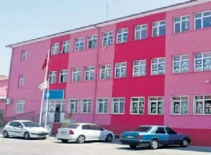 Gizli kamera skandalında, okul müdürüne ödül gibi ceza