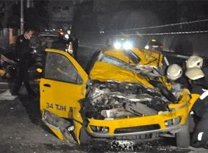 Güngören'de kaza: 1 ölü,2 yaralı