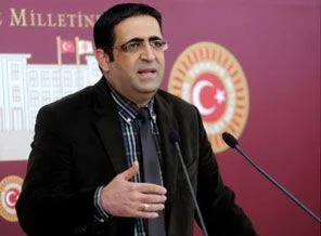 Hasta tutuklular tabutta tahliye oluyor!