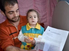İlaç bulamayan baba: Oğlum öldü kızım da ölmesin