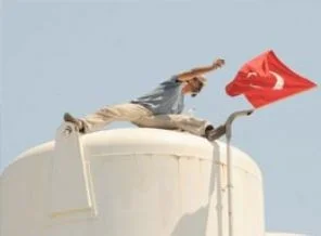 İntihar şovmeni, mahkemeyi karıştırdı!