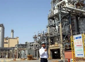 İran Avrupa'ya petrol tedariklerine devam ediyor