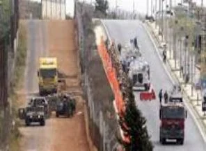 İsrail Lübnan sınırına duvar örüyor