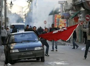 İşsiz üniversiteliler sokağa döküldü