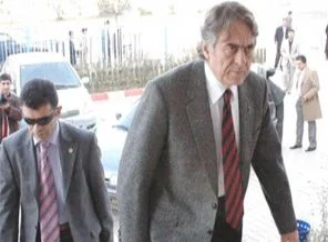 İşte dedektör rektör!