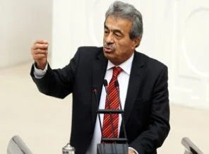 Kamer Genç'ten Arınç'a cevap