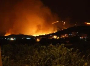 Karabük'teki orman yangını büyüyor
