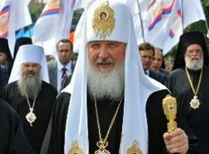 Kilise lüks saat yüzünden özür diledi