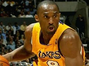 Kobe Bryant'ın 40 sayı kaydettiği maçta Lakers, Warriors'ı mağlup etti