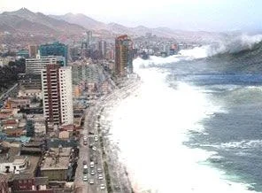 Korkulan oldu, Endonezya'yı tsunami vurdu