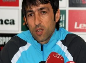 Manisaspor'un hocasından hakeme tepki
