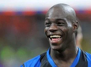 Mario Balotelli aracıyla kaza yaptı