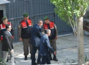 Mehmet ağar cezaevine geldi