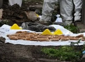 Mezarlık bombacıları adliyeye sevk edildi