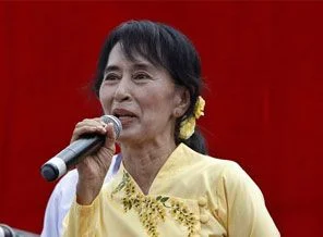 Myanmarlı lider yemin etmeyecek