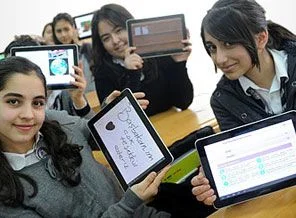 Okullara dağıtılan tabletlerin şifreleri öğrenciler kırdı