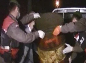 Öldürdüğü kişiyi varilde sakladı