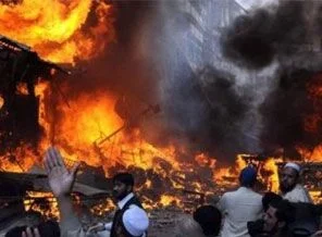 Pakistan'da bombalı saldırı