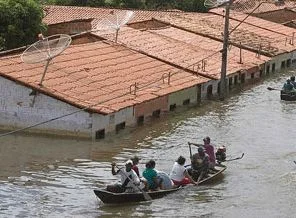Rio de Janeiro sele teslim: 5 kişi öldü, 800 kişi evsiz kaldı