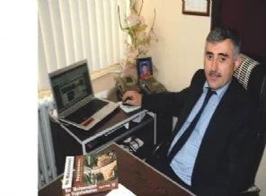 Sen misin boş oturuyorum diyen
