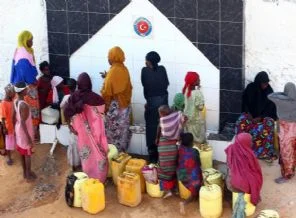 Somali yardımlarla ayakta