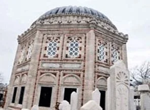 Türbe restorasyonları iki sırrı ortaya çıkardı