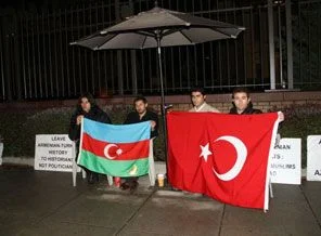 Türk-Amerikalılar nöbette