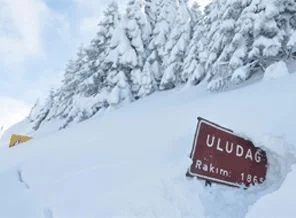 Uludağ'da kar sürprizi