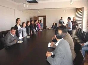 Uludereli çocuklar 'kardeşlik için çal' dedi