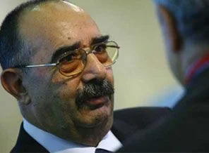 Veli Küçük 28 kişinin adını verdi