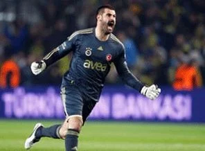 Volkan'dan Aziz Yıldırım'a iki kupa sözü