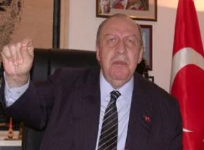 Yaşar Okuyan'dan süpriz karar