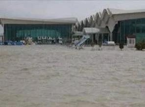 Yemen havaalanı yeniden açıldı